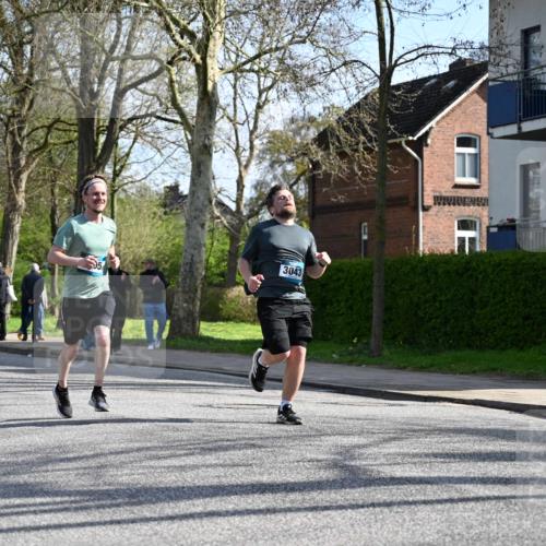 12.04.2026 - 45. Internationalen Wilhelmsburger Insellauf J. Mangold http://msf.ph/oto/9459283 12.04.2026 10:39:29 Ziel 2878, 3110, 4040, 4325, 4871, 4393, 4976, 3043, 5405, 5331, 2521, 2953, 4522, 3442, 5688, 3834, 4629, 4401, 4401, 2100, 4490, 3781, 3785 meine-sportfotos.de