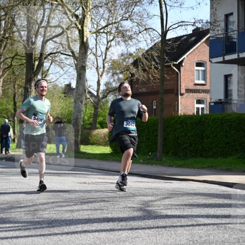 12.04.2026 - 45. Internationalen Wilhelmsburger Insellauf J. Mangold http://msf.ph/oto/9459284 12.04.2026 10:39:29 Ziel 2878, 3110, 4040, 4325, 4871, 4393, 4976, 3043, 5405, 5331, 2521, 2953, 4522, 3442, 5688, 3834, 4629, 4401, 4401, 2100, 4490, 3781, 3785 meine-sportfotos.de