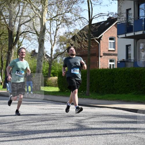12.04.2026 - 45. Internationalen Wilhelmsburger Insellauf J. Mangold http://msf.ph/oto/9459286 12.04.2026 10:39:29 Ziel 2878, 3110, 4040, 4325, 4871, 4393, 4976, 3043, 5405, 5331, 2521, 2953, 4522, 3442, 5688, 3834, 4629, 4401, 4401, 2100, 4490, 3781, 3785 meine-sportfotos.de