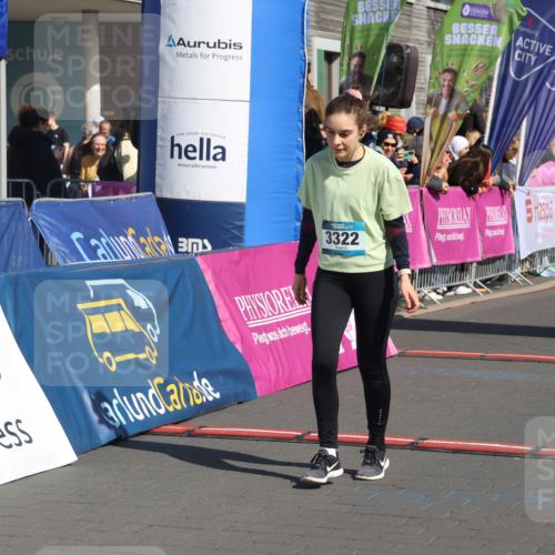 12.04.2026 - 45. Internationalen Wilhelmsburger Insellauf Strokosch-Dieckow http://msf.ph/oto/9459290 12.04.2026 11:05:53 Ziel 3322, 3420 meine-sportfotos.de