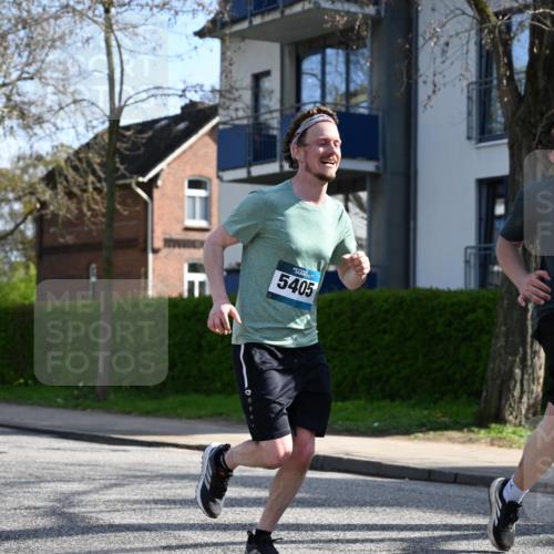 12.04.2026 - 45. Internationalen Wilhelmsburger Insellauf J. Mangold http://msf.ph/oto/9459295 12.04.2026 10:39:30 Ziel 3110, 4040, 4325, 4871, 4393, 4976, 3043, 5405, 5331, 2521, 2953, 4522, 3442, 5688, 3834, 4629, 4401, 2100, 4490, 3781, 3785 meine-sportfotos.de
