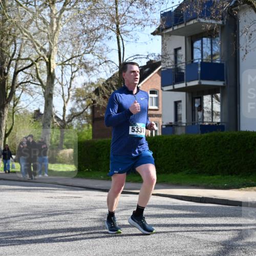 12.04.2026 - 45. Internationalen Wilhelmsburger Insellauf J. Mangold http://msf.ph/oto/9459306 12.04.2026 10:39:32 Ziel 3110, 4040, 4325, 4871, 4393, 4976, 3043, 5405, 5331, 2521, 2953, 4522, 3442, 5688, 5688, 3834, 4629, 4401, 2100, 4490, 3781, 3785 meine-sportfotos.de