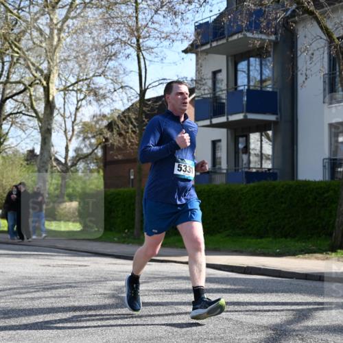12.04.2026 - 45. Internationalen Wilhelmsburger Insellauf J. Mangold http://msf.ph/oto/9459307 12.04.2026 10:39:32 Ziel 3110, 4040, 4325, 4871, 4393, 4976, 3043, 5405, 5331, 2521, 2953, 4522, 3442, 5688, 5688, 3834, 4629, 4401, 2100, 4490, 3781, 3785 meine-sportfotos.de