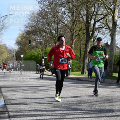 12.04.2026 - 45. Internationalen Wilhelmsburger Insellauf J. Mangold http://msf.ph/oto/9459323 12.04.2026 10:39:35 Ziel 4976, 3043, 5405, 5331, 2521, 2953, 4522, 3442, 5688, 3834, 4629, 4401, 2100, 4490, 3781, 3785, 2711 meine-sportfotos.de