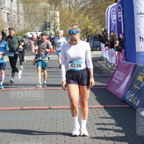 12.04.2026 - 45. Internationalen Wilhelmsburger Insellauf Strokosch-Dieckow http://msf.ph/oto/9459347 12.04.2026 10:49:15 Ziel 4336, 3760, 3695, 5039, 2672, 4789 meine-sportfotos.de