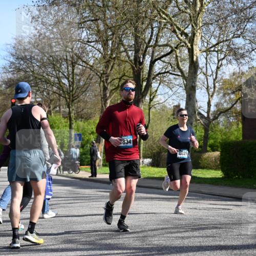 12.04.2026 - 45. Internationalen Wilhelmsburger Insellauf J. Mangold http://msf.ph/oto/9459394 12.04.2026 10:39:48 Ziel 2953, 4522, 3442, 5688, 3834, 4629, 4401, 2100, 4490, 3781, 3785, 2711, 3144, 5606, 3702, 4907, 2525, 3677, 2379 meine-sportfotos.de