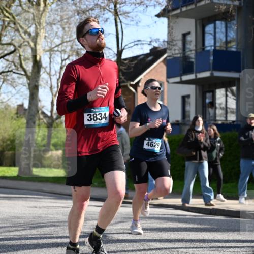 12.04.2026 - 45. Internationalen Wilhelmsburger Insellauf J. Mangold http://msf.ph/oto/9459410 12.04.2026 10:39:49 Ziel 4522, 3442, 5688, 3834, 4629, 4401, 2100, 4490, 3781, 3785, 2711, 3144, 5606, 3702, 4907, 2525, 3677, 2379 meine-sportfotos.de