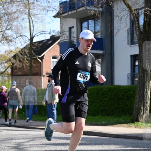 12.04.2026 - 45. Internationalen Wilhelmsburger Insellauf J. Mangold http://msf.ph/oto/9459441 12.04.2026 10:39:56 Ziel 3442, 5688, 3834, 4629, 4401, 2100, 4490, 3781, 3785, 2711, 3144, 5606, 5606, 3702, 4907, 2525, 3677, 2379 meine-sportfotos.de
