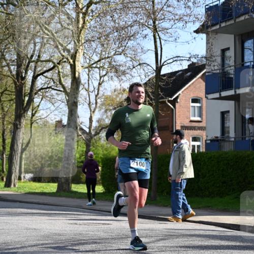 12.04.2026 - 45. Internationalen Wilhelmsburger Insellauf J. Mangold http://msf.ph/oto/9459448 12.04.2026 10:40:00 Ziel 4401, 2100, 4490, 3781, 3785, 2711, 3144, 5606, 3702, 4907, 2525, 3677, 2379, 3677, 2379, 3171 meine-sportfotos.de