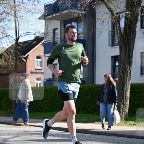 12.04.2026 - 45. Internationalen Wilhelmsburger Insellauf J. Mangold http://msf.ph/oto/9459461 12.04.2026 10:40:01 Ziel 4401, 2100, 4490, 3781, 3785, 2711, 3144, 5606, 3702, 4907, 2525, 3677, 2379, 3171, 5832 meine-sportfotos.de