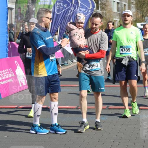 12.04.2026 - 45. Internationalen Wilhelmsburger Insellauf Strokosch-Dieckow http://msf.ph/oto/9459465 12.04.2026 10:49:21 Ziel 3695, 5039, 2672, 4789, 4661, 5360, 5649, 2649, 2231, 3200 meine-sportfotos.de