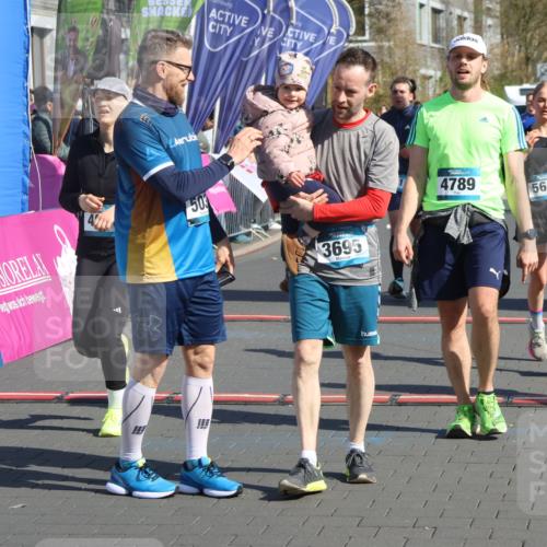 12.04.2026 - 45. Internationalen Wilhelmsburger Insellauf Strokosch-Dieckow http://msf.ph/oto/9459471 12.04.2026 10:49:21 Ziel 3695, 5039, 2672, 4789, 4661, 5360, 5649, 2649, 2231, 3200 meine-sportfotos.de
