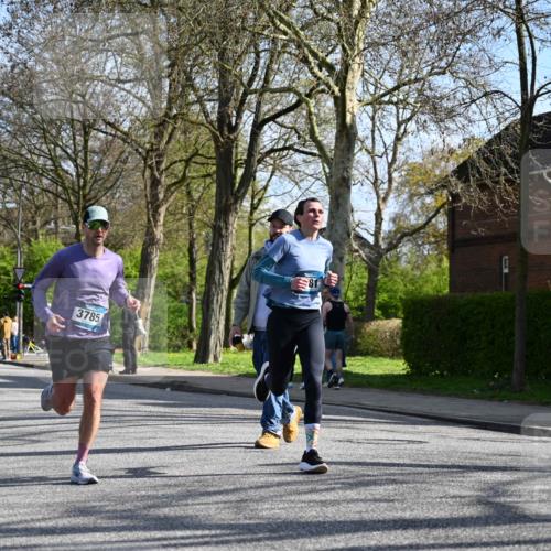12.04.2026 - 45. Internationalen Wilhelmsburger Insellauf J. Mangold http://msf.ph/oto/9459487 12.04.2026 10:40:05 Ziel 4401, 2100, 4490, 3781, 3785, 2711, 3144, 3144, 5606, 3702, 4907, 2525, 3677, 2379, 3171, 5832, 4680, 4262, 2485, 2883 meine-sportfotos.de