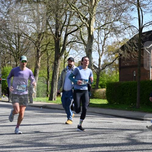 12.04.2026 - 45. Internationalen Wilhelmsburger Insellauf J. Mangold http://msf.ph/oto/9459488 12.04.2026 10:40:05 Ziel 4401, 2100, 4490, 3781, 3785, 2711, 3144, 3144, 5606, 3702, 4907, 2525, 3677, 2379, 3171, 5832, 4680, 4262, 2485, 2883 meine-sportfotos.de