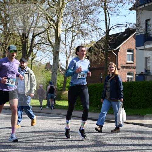 12.04.2026 - 45. Internationalen Wilhelmsburger Insellauf J. Mangold http://msf.ph/oto/9459499 12.04.2026 10:40:05 Ziel 4401, 2100, 4490, 3781, 3785, 2711, 3144, 3144, 5606, 3702, 4907, 2525, 3677, 2379, 3171, 5832, 4680, 4262, 2485, 2883 meine-sportfotos.de