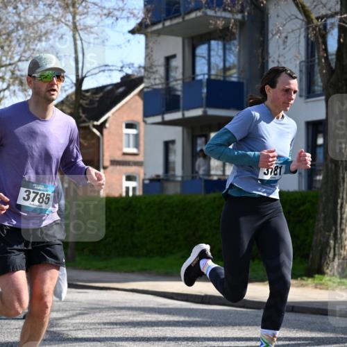 12.04.2026 - 45. Internationalen Wilhelmsburger Insellauf J. Mangold http://msf.ph/oto/9459515 12.04.2026 10:40:06 Ziel 4401, 2100, 4490, 3781, 3785, 2711, 3144, 5606, 3702, 4907, 2525, 3677, 2379, 3171, 5832, 4680, 4262, 2485, 2883, 4501 meine-sportfotos.de