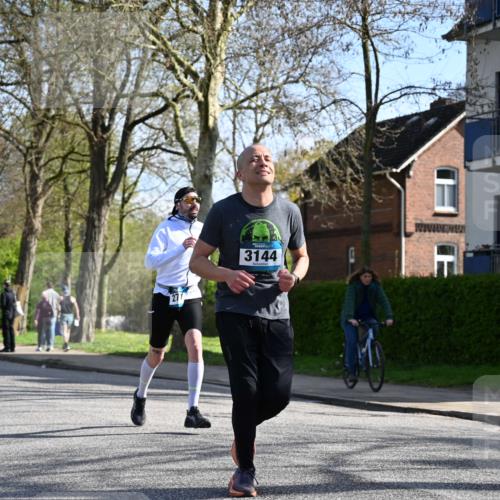 12.04.2026 - 45. Internationalen Wilhelmsburger Insellauf J. Mangold http://msf.ph/oto/9459521 12.04.2026 10:40:15 Ziel 4490, 3781, 3785, 2711, 3144, 5606, 3702, 4907, 2525, 3677, 2379, 3171, 5832, 4680, 4262, 2485, 2883, 4262, 2485, 2883, 4501, 2633, 2634, 3090, 4649, 4655, 3987, 3381, 3380, 4180, 4980, 5408 meine-sportfotos.de