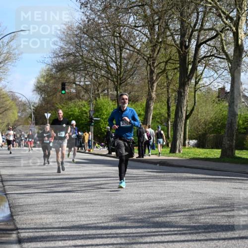 12.04.2026 - 45. Internationalen Wilhelmsburger Insellauf J. Mangold http://msf.ph/oto/9459542 12.04.2026 10:40:18 Ziel 2711, 3144, 5606, 3702, 4907, 2525, 3677, 2379, 3171, 5832, 4680, 4262, 2485, 2883, 4501, 4501, 2633, 2634, 3090, 4649, 4655, 3987, 3381, 3380, 4180, 4980, 5408, 2507, 2456, 2768 meine-sportfotos.de