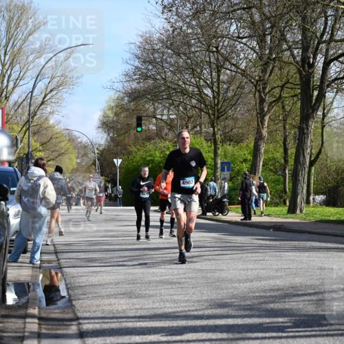 12.04.2026 - 45. Internationalen Wilhelmsburger Insellauf J. Mangold http://msf.ph/oto/9459563 12.04.2026 10:40:20 Ziel 2711, 3144, 5606, 3702, 4907, 2525, 3677, 2379, 3171, 5832, 4680, 4262, 2485, 2883, 4501, 2633, 2634, 3090, 2633, 2634, 3090, 4649, 4655, 3987, 3381, 3380, 4180, 4980, 5408, 2507, 2456, 2768, 3534 meine-sportfotos.de