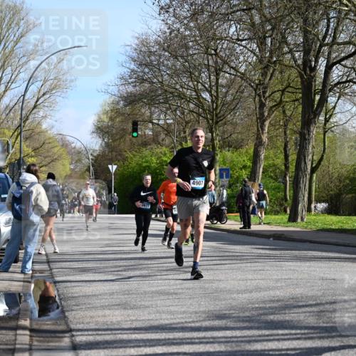 12.04.2026 - 45. Internationalen Wilhelmsburger Insellauf J. Mangold http://msf.ph/oto/9459567 12.04.2026 10:40:20 Ziel 2711, 3144, 5606, 3702, 4907, 2525, 3677, 2379, 3171, 5832, 4680, 4262, 2485, 2883, 4501, 2633, 2634, 3090, 2633, 2634, 3090, 4649, 4655, 3987, 3381, 3380, 4180, 4980, 5408, 2507, 2456, 2768, 3534 meine-sportfotos.de