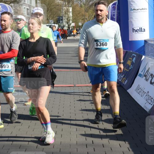 12.04.2026 - 45. Internationalen Wilhelmsburger Insellauf Strokosch-Dieckow http://msf.ph/oto/9459572 12.04.2026 10:49:24 Ziel 4661, 5360, 5649, 2649, 2231, 3200, 4185, 2179 meine-sportfotos.de