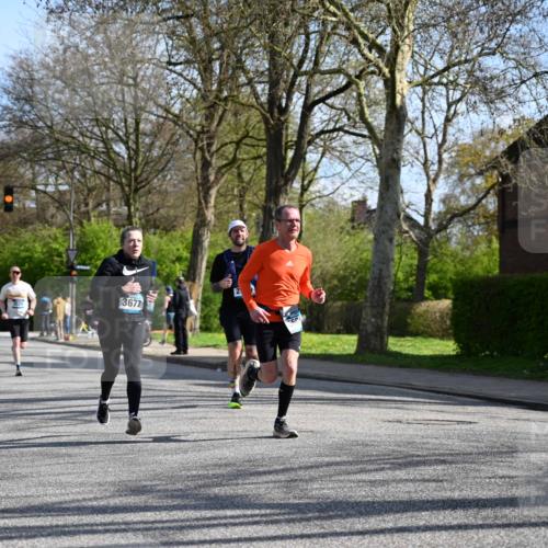 12.04.2026 - 45. Internationalen Wilhelmsburger Insellauf J. Mangold http://msf.ph/oto/9459573 12.04.2026 10:40:22 Ziel 2711, 3144, 5606, 3702, 4907, 2525, 3677, 2379, 3171, 5832, 4680, 4262, 2485, 2883, 4501, 2633, 2634, 3090, 4649, 4655, 3987, 3987, 3381, 3380, 4180, 4980, 5408, 2507, 2456, 2768, 3534, 5281 meine-sportfotos.de