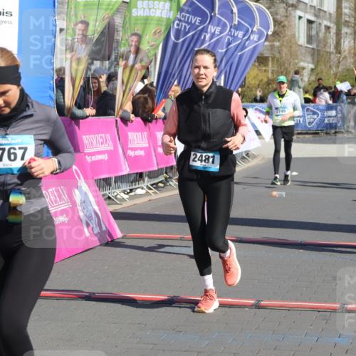 12.04.2026 - 45. Internationalen Wilhelmsburger Insellauf Strokosch-Dieckow http://msf.ph/oto/9459579 12.04.2026 11:06:11 Ziel 2268, 2767, 2481, 2449 meine-sportfotos.de