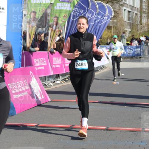 12.04.2026 - 45. Internationalen Wilhelmsburger Insellauf Strokosch-Dieckow http://msf.ph/oto/9459591 12.04.2026 11:06:11 Ziel 2268, 2767, 2481, 2449 meine-sportfotos.de