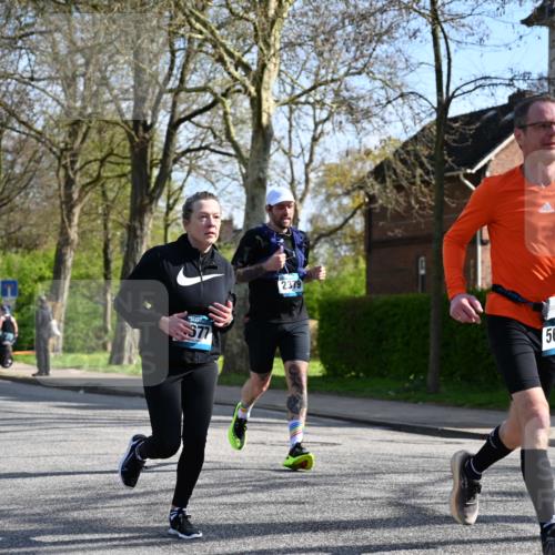 12.04.2026 - 45. Internationalen Wilhelmsburger Insellauf J. Mangold http://msf.ph/oto/9459598 12.04.2026 10:40:24 Ziel 2711, 3144, 5606, 3702, 4907, 2525, 3677, 2379, 3171, 5832, 4680, 4262, 2485, 2883, 4501, 2633, 2634, 3090, 4649, 4655, 3987, 3381, 3380, 4180, 4980, 5408, 2507, 2456, 2768, 3534, 5281 meine-sportfotos.de