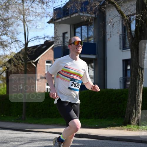 12.04.2026 - 45. Internationalen Wilhelmsburger Insellauf J. Mangold http://msf.ph/oto/9459629 12.04.2026 10:40:27 Ziel 3144, 5606, 3702, 4907, 2525, 3677, 2379, 3171, 5832, 4680, 4262, 2485, 2883, 4262, 2485, 2883, 4501, 2633, 2634, 3090, 4649, 4655, 3987, 3381, 3380, 4180, 4980, 5408, 5408, 2507, 2456, 2768, 3534, 5281, 5247, 5299 meine-sportfotos.de
