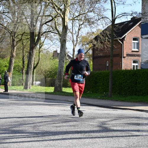 12.04.2026 - 45. Internationalen Wilhelmsburger Insellauf J. Mangold http://msf.ph/oto/9459643 12.04.2026 10:40:32 Ziel 5606, 3702, 4907, 2525, 3677, 2379, 3171, 5832, 4680, 4262, 2485, 2883, 4501, 2633, 2634, 3090, 2633, 2634, 3090, 4649, 4655, 3987, 3381, 3380, 4180, 4980, 5408, 2507, 2456, 2768, 3534, 3534, 5281, 5247, 5299, 5315, 5288, 3444 meine-sportfotos.de