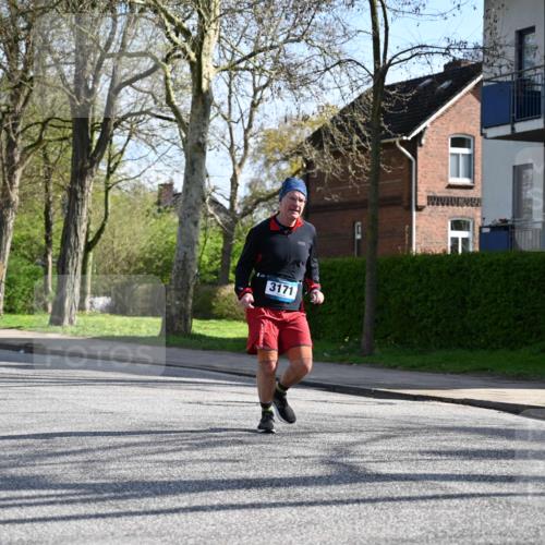 12.04.2026 - 45. Internationalen Wilhelmsburger Insellauf J. Mangold http://msf.ph/oto/9459647 12.04.2026 10:40:32 Ziel 5606, 3702, 4907, 2525, 3677, 2379, 3171, 5832, 4680, 4262, 2485, 2883, 4501, 2633, 2634, 3090, 2633, 2634, 3090, 4649, 4655, 3987, 3381, 3380, 4180, 4980, 5408, 2507, 2456, 2768, 3534, 3534, 5281, 5247, 5299, 5315, 5288, 3444 meine-sportfotos.de
