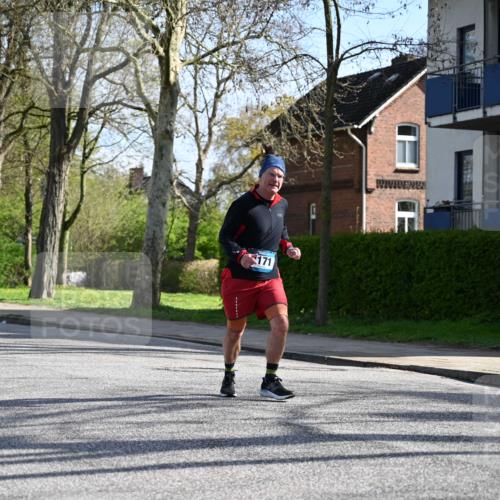 12.04.2026 - 45. Internationalen Wilhelmsburger Insellauf J. Mangold http://msf.ph/oto/9459648 12.04.2026 10:40:33 Ziel 5606, 3702, 4907, 2525, 3677, 2379, 3171, 5832, 4680, 4262, 2485, 2883, 4501, 2633, 2634, 3090, 4649, 4655, 4649, 4655, 3987, 3381, 3380, 4180, 4980, 5408, 2507, 2456, 2768, 3534, 5281, 5281, 5247, 5299, 5315, 5288, 3444, 5254 meine-sportfotos.de