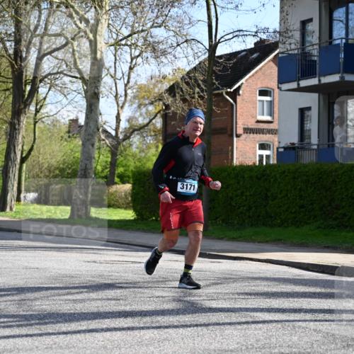 12.04.2026 - 45. Internationalen Wilhelmsburger Insellauf J. Mangold http://msf.ph/oto/9459650 12.04.2026 10:40:33 Ziel 5606, 3702, 4907, 2525, 3677, 2379, 3171, 5832, 4680, 4262, 2485, 2883, 4501, 2633, 2634, 3090, 4649, 4655, 4649, 4655, 3987, 3381, 3380, 4180, 4980, 5408, 2507, 2456, 2768, 3534, 5281, 5281, 5247, 5299, 5315, 5288, 3444, 5254 meine-sportfotos.de