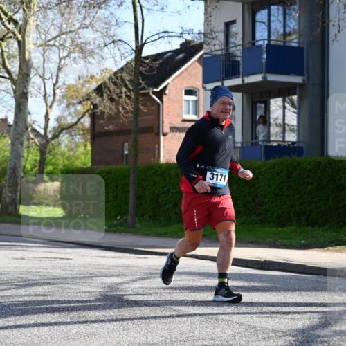 12.04.2026 - 45. Internationalen Wilhelmsburger Insellauf J. Mangold http://msf.ph/oto/9459663 12.04.2026 10:40:33 Ziel 5606, 3702, 4907, 2525, 3677, 2379, 3171, 5832, 4680, 4262, 2485, 2883, 4501, 2633, 2634, 3090, 4649, 4655, 4649, 4655, 3987, 3381, 3380, 4180, 4980, 5408, 2507, 2456, 2768, 3534, 5281, 5281, 5247, 5299, 5315, 5288, 3444, 5254 meine-sportfotos.de