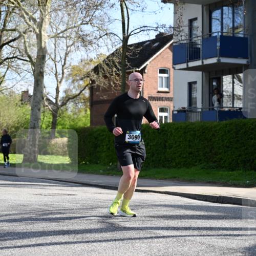 12.04.2026 - 45. Internationalen Wilhelmsburger Insellauf J. Mangold http://msf.ph/oto/9459716 12.04.2026 10:40:43 Ziel 3171, 5832, 4680, 4262, 2485, 2883, 4501, 2633, 2634, 3090, 4649, 4655, 3987, 3381, 3380, 4180, 4980, 5408, 2507, 2456, 2768, 3534, 5281, 5247, 5299, 5315, 5288, 3444, 5254, 2148, 5489, 4645, 4646, 5560, 4295 meine-sportfotos.de
