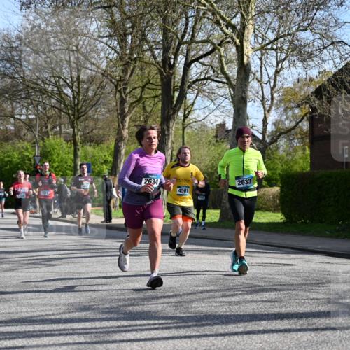 12.04.2026 - 45. Internationalen Wilhelmsburger Insellauf J. Mangold http://msf.ph/oto/9459726 12.04.2026 10:40:44 Ziel 3171, 5832, 4680, 4262, 2485, 2883, 4501, 2633, 2634, 3090, 4649, 4655, 3987, 3381, 3380, 4180, 4980, 5408, 2507, 2456, 2768, 3534, 3534, 5281, 5247, 5299, 5315, 5288, 3444, 3444, 5254, 2148, 5489, 4645, 4646, 5560, 4295 meine-sportfotos.de