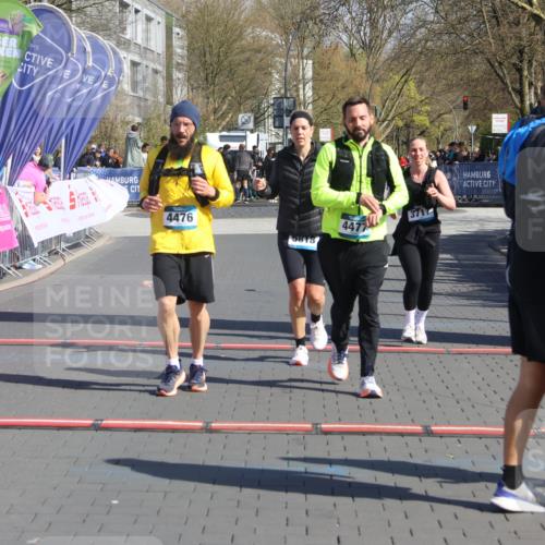 12.04.2026 - 45. Internationalen Wilhelmsburger Insellauf Strokosch-Dieckow http://msf.ph/oto/9459738 12.04.2026 11:06:24 Ziel 4477, 4476, 5818, 3717 meine-sportfotos.de