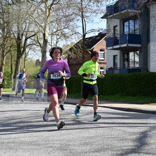 12.04.2026 - 45. Internationalen Wilhelmsburger Insellauf J. Mangold http://msf.ph/oto/9459746 12.04.2026 10:40:45 Ziel 3171, 5832, 4680, 4262, 2485, 2883, 4501, 2633, 2634, 3090, 4649, 4655, 3987, 3381, 3380, 4180, 4980, 5408, 2507, 2456, 2768, 3534, 5281, 5281, 5247, 5299, 5315, 5288, 3444, 5254, 5254, 2148, 5489, 4645, 4646, 5560, 4295 meine-sportfotos.de