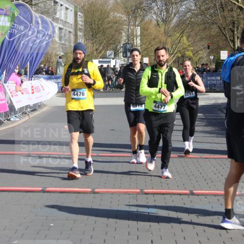 12.04.2026 - 45. Internationalen Wilhelmsburger Insellauf Strokosch-Dieckow http://msf.ph/oto/9459749 12.04.2026 11:06:24 Ziel 4477, 4476, 5818, 3717 meine-sportfotos.de