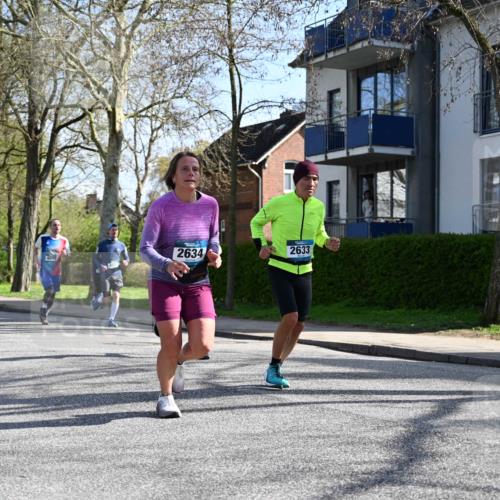 12.04.2026 - 45. Internationalen Wilhelmsburger Insellauf J. Mangold http://msf.ph/oto/9459750 12.04.2026 10:40:45 Ziel 3171, 5832, 4680, 4262, 2485, 2883, 4501, 2633, 2634, 3090, 4649, 4655, 3987, 3381, 3380, 4180, 4980, 5408, 2507, 2456, 2768, 3534, 5281, 5281, 5247, 5299, 5315, 5288, 3444, 5254, 5254, 2148, 5489, 4645, 4646, 5560, 4295 meine-sportfotos.de