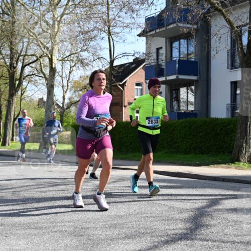 12.04.2026 - 45. Internationalen Wilhelmsburger Insellauf J. Mangold http://msf.ph/oto/9459752 12.04.2026 10:40:45 Ziel 3171, 5832, 4680, 4262, 2485, 2883, 4501, 2633, 2634, 3090, 4649, 4655, 3987, 3381, 3380, 4180, 4980, 5408, 2507, 2456, 2768, 3534, 5281, 5281, 5247, 5299, 5315, 5288, 3444, 5254, 5254, 2148, 5489, 4645, 4646, 5560, 4295 meine-sportfotos.de