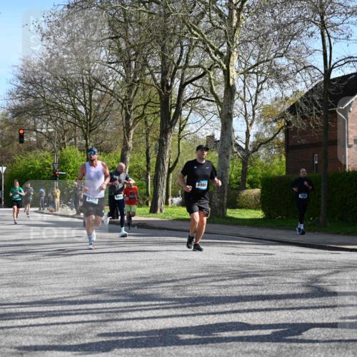 12.04.2026 - 45. Internationalen Wilhelmsburger Insellauf J. Mangold http://msf.ph/oto/9459792 12.04.2026 10:40:49 Ziel 5832, 4680, 4262, 2485, 2883, 4501, 2633, 2634, 3090, 4649, 4655, 3987, 3381, 3380, 4180, 4980, 5408, 2507, 2456, 2768, 3534, 5281, 5247, 5247, 5299, 5315, 5288, 3444, 5254, 2148, 5489, 4645, 4646, 5560, 4295, 5038, 4674, 5034 meine-sportfotos.de
