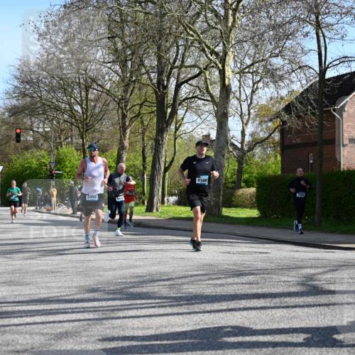 12.04.2026 - 45. Internationalen Wilhelmsburger Insellauf J. Mangold http://msf.ph/oto/9459793 12.04.2026 10:40:50 Ziel 5832, 4680, 4262, 2485, 2883, 4501, 2633, 2634, 3090, 4649, 4655, 3987, 3381, 3380, 4180, 4980, 5408, 2507, 2456, 2768, 3534, 5281, 5247, 5299, 5299, 5315, 5288, 3444, 5254, 2148, 5489, 4645, 4646, 5560, 5560, 4295, 5038, 4674, 5034 meine-sportfotos.de