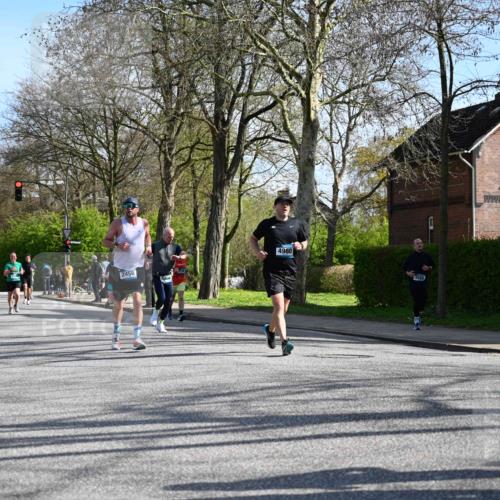 12.04.2026 - 45. Internationalen Wilhelmsburger Insellauf J. Mangold http://msf.ph/oto/9459794 12.04.2026 10:40:50 Ziel 5832, 4680, 4262, 2485, 2883, 4501, 2633, 2634, 3090, 4649, 4655, 3987, 3381, 3380, 4180, 4980, 5408, 2507, 2456, 2768, 3534, 5281, 5247, 5299, 5299, 5315, 5288, 3444, 5254, 2148, 5489, 4645, 4646, 5560, 5560, 4295, 5038, 4674, 5034 meine-sportfotos.de