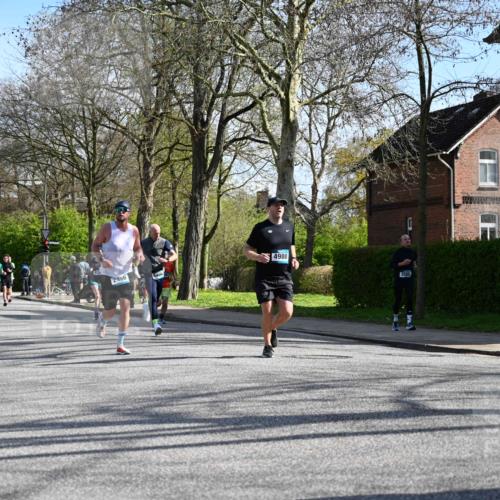 12.04.2026 - 45. Internationalen Wilhelmsburger Insellauf J. Mangold http://msf.ph/oto/9459799 12.04.2026 10:40:50 Ziel 5832, 4680, 4262, 2485, 2883, 4501, 2633, 2634, 3090, 4649, 4655, 3987, 3381, 3380, 4180, 4980, 5408, 2507, 2456, 2768, 3534, 5281, 5247, 5299, 5299, 5315, 5288, 3444, 5254, 2148, 5489, 4645, 4646, 5560, 5560, 4295, 5038, 4674, 5034 meine-sportfotos.de