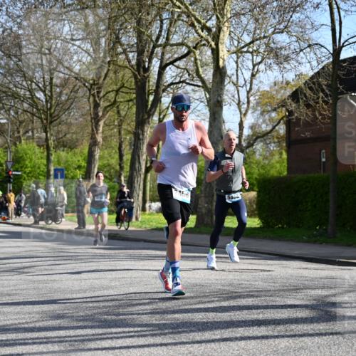 12.04.2026 - 45. Internationalen Wilhelmsburger Insellauf J. Mangold http://msf.ph/oto/9459805 12.04.2026 10:40:51 Ziel 4680, 4262, 2485, 2883, 4501, 2633, 2634, 3090, 4649, 4655, 3987, 3381, 3380, 4180, 4980, 5408, 2507, 2456, 2768, 3534, 5281, 5247, 5299, 5315, 5288, 3444, 5254, 2148, 5489, 4645, 4646, 5560, 4295, 5038, 4674, 5034, 3861 meine-sportfotos.de