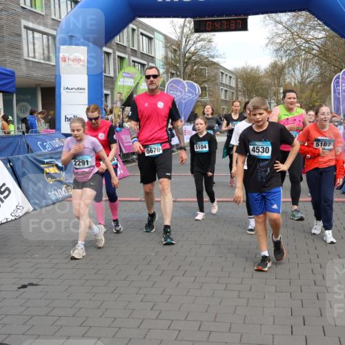 12.04.2026 - 45. Internationalen Wilhelmsburger Insellauf Strokosch-Dieckow http://msf.ph/oto/9459807 12.04.2026 13:00:37 Laufen  meine-sportfotos.de