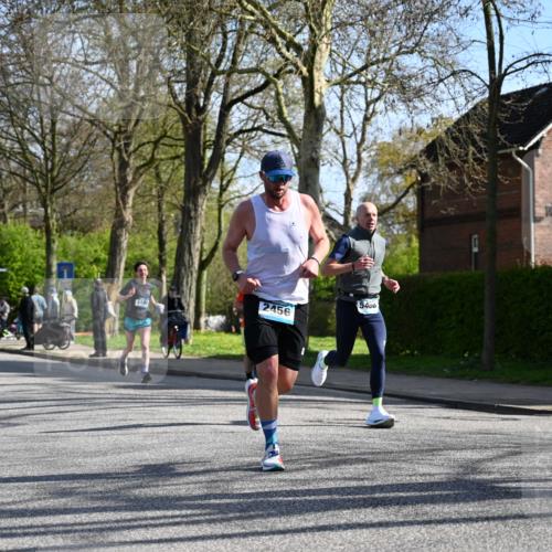 12.04.2026 - 45. Internationalen Wilhelmsburger Insellauf J. Mangold http://msf.ph/oto/9459808 12.04.2026 10:40:52 Ziel 4262, 2485, 2883, 4501, 2633, 2634, 3090, 4649, 4655, 3987, 3381, 3380, 4180, 4980, 5408, 2507, 2456, 2768, 3534, 5281, 5247, 5299, 5315, 5288, 3444, 5254, 2148, 5489, 4645, 4646, 5560, 4295, 5038, 4674, 5034, 3861, 5545 meine-sportfotos.de