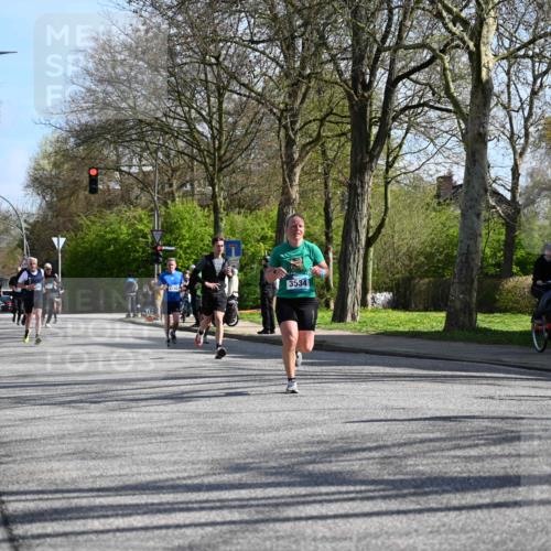 12.04.2026 - 45. Internationalen Wilhelmsburger Insellauf J. Mangold http://msf.ph/oto/9459827 12.04.2026 10:40:55 Ziel 4501, 2633, 2634, 3090, 4649, 4655, 3987, 3381, 3380, 4180, 4980, 5408, 2507, 2456, 2768, 3534, 5281, 5247, 5299, 5315, 5288, 3444, 5254, 2148, 5489, 4645, 4646, 5560, 4295, 4295, 5038, 4674, 5034, 3861, 5545, 2812 meine-sportfotos.de